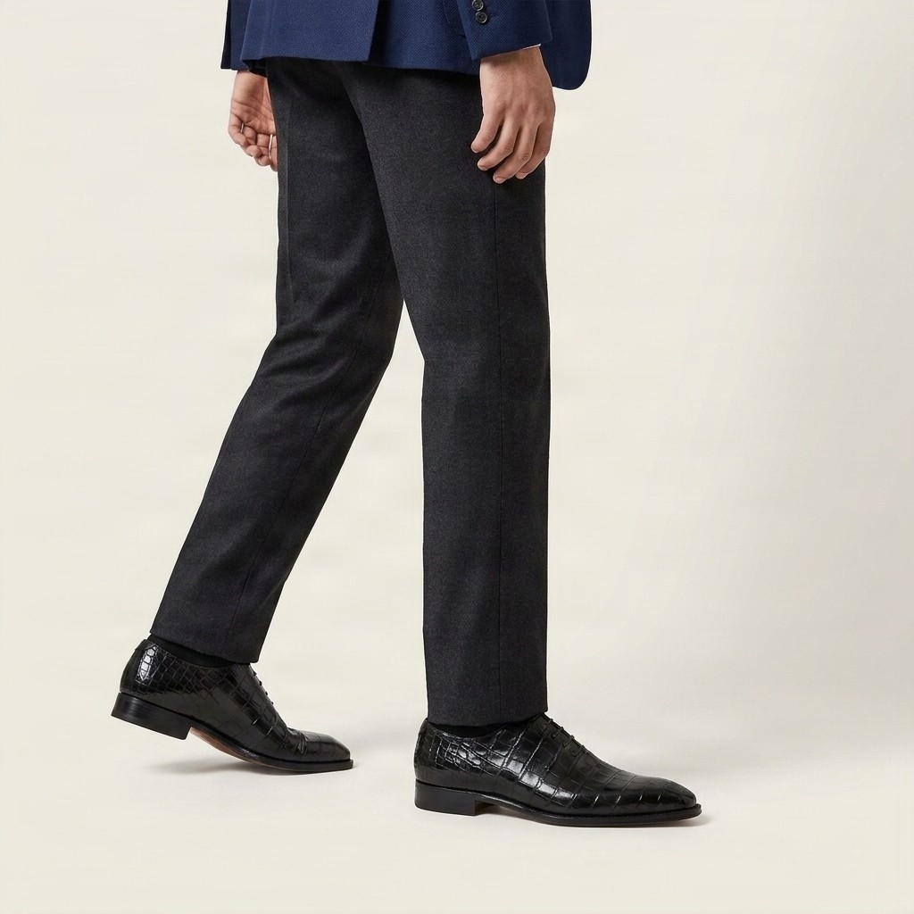 Men's crocodile wholecut oxfords in black