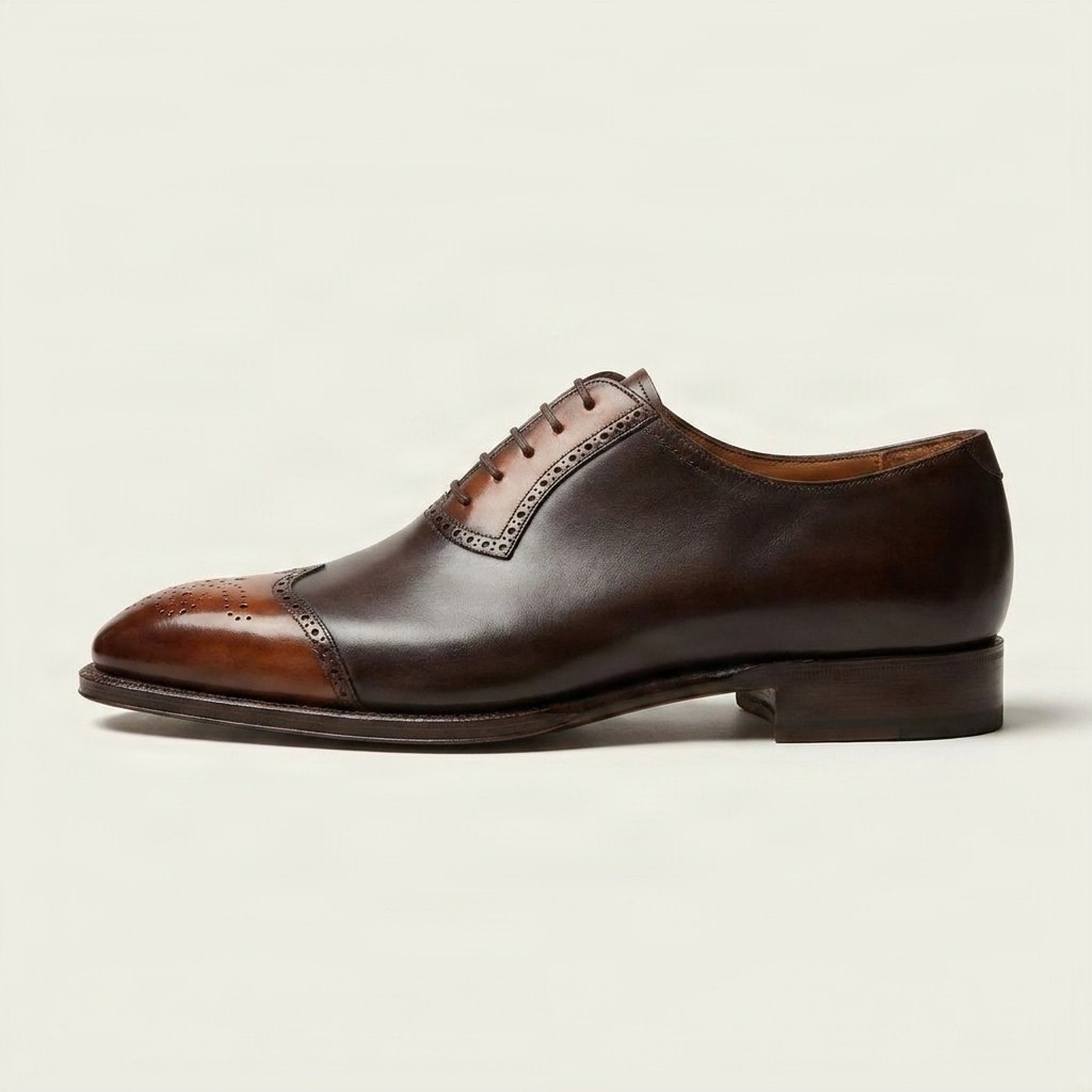 Men's leather wingtip brogues lighter in brown