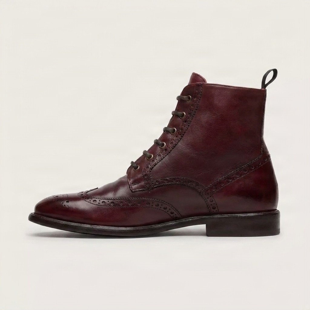 Men's leather wingtip brogues brogueing in burgundy