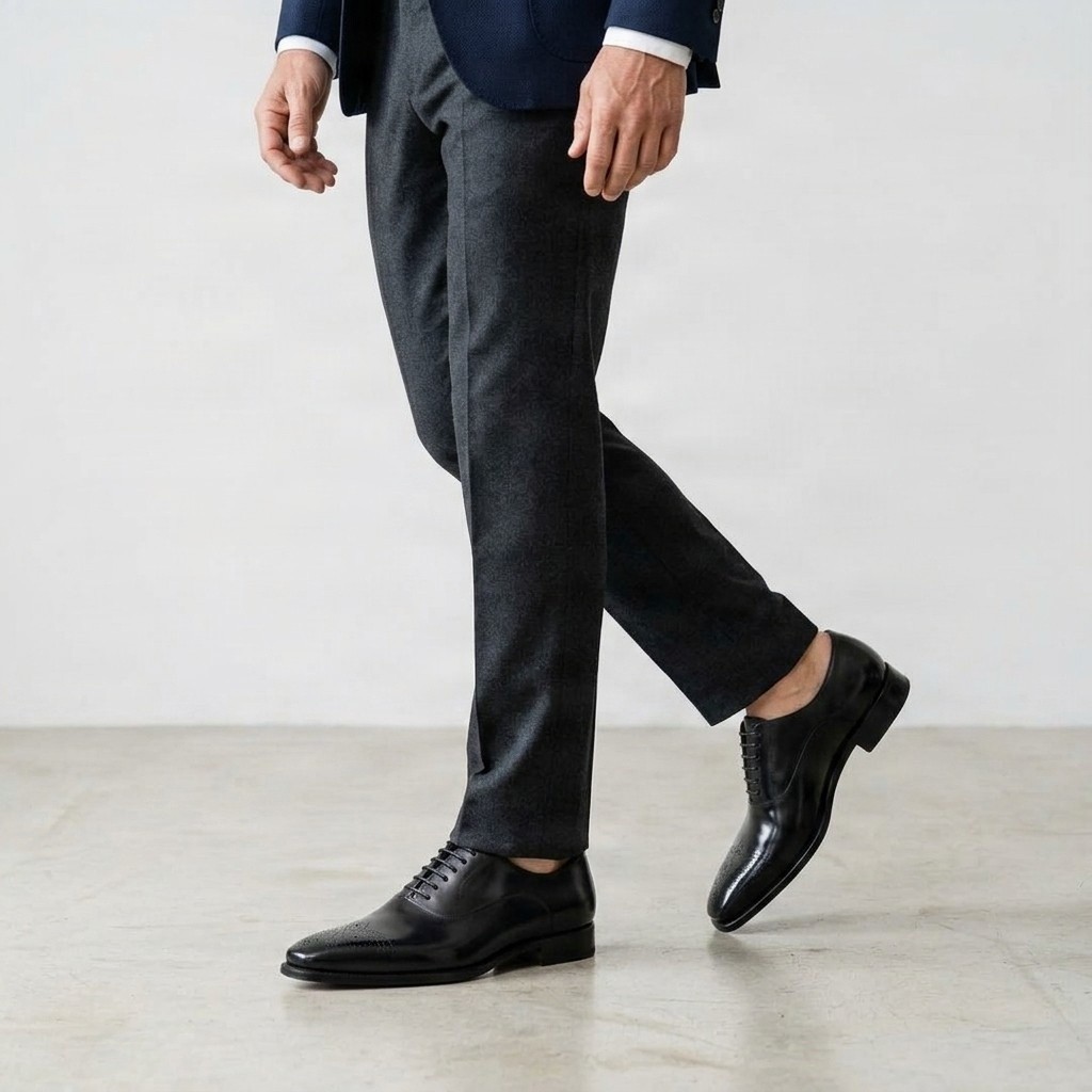 Men's black leather brogues medallion