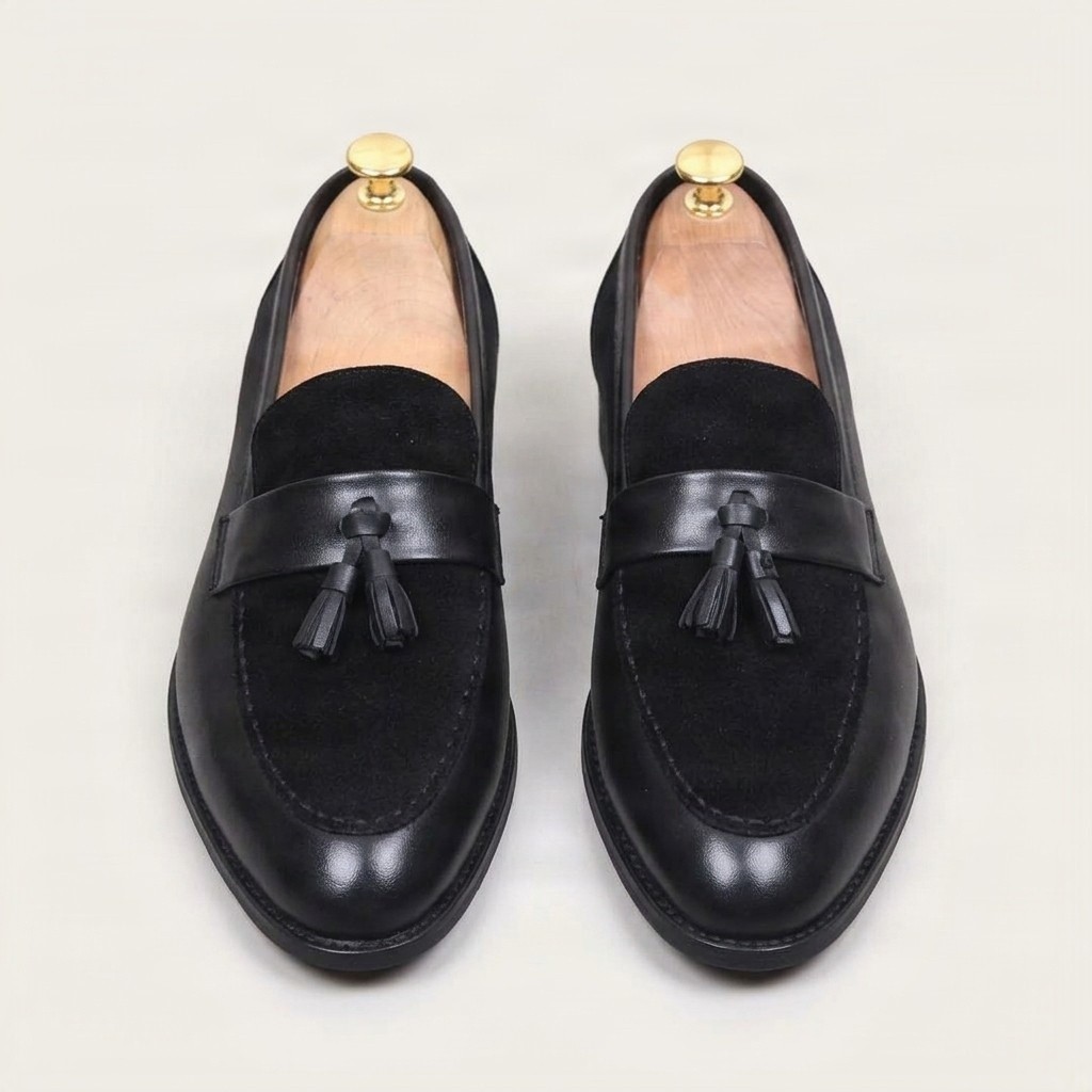 Men's suede tassel loafers in black