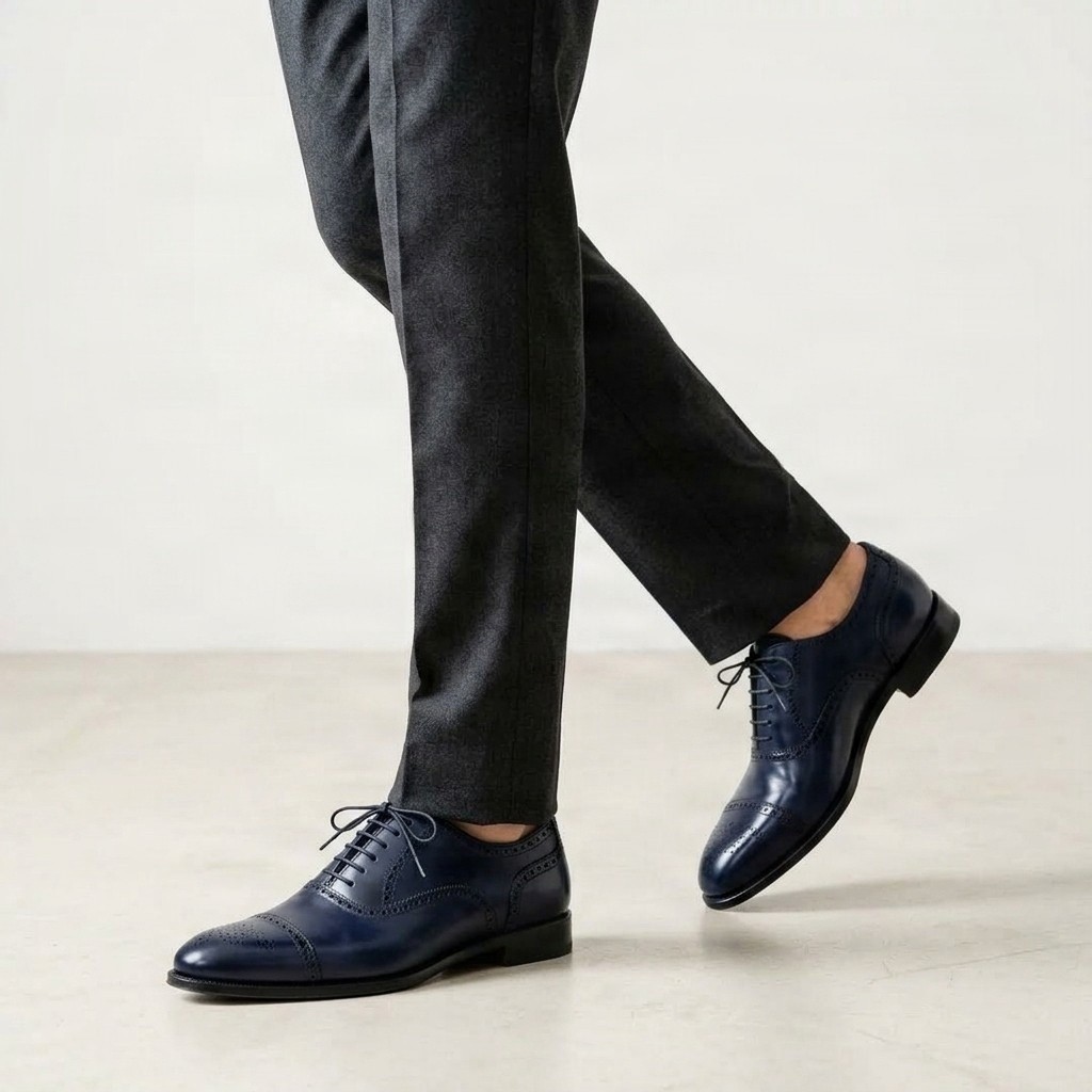 Men's leather cap toe brogues punched in navy