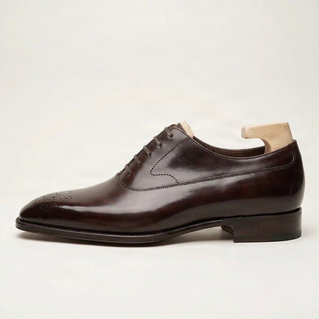 Men's leather cap toe brogues medallion in burgundy