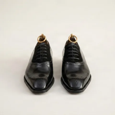 Black wingtip brogues leather shoes