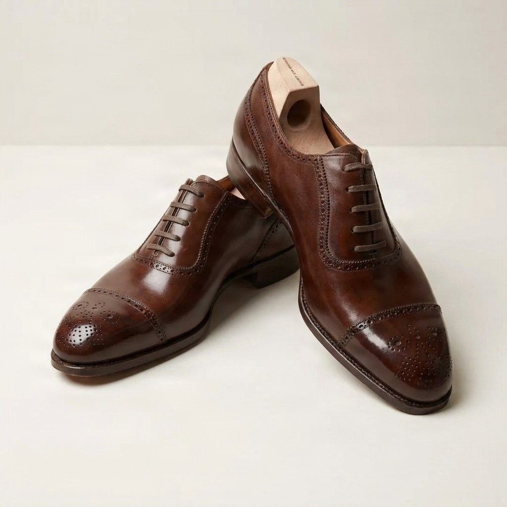 Brown leather oxford shoes cap toe round brogue